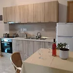Porto Thassos & Hotel 2*