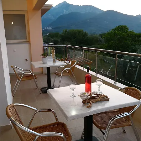 Porto Thassos & Hotel 2*